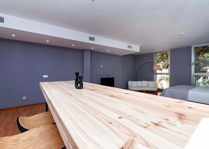 Modern 3rd Floor Loft In Apartament *