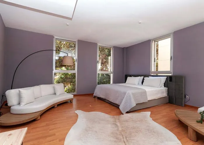Modern 3rd Floor Loft In Apartament
